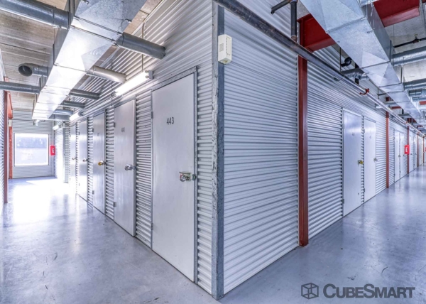 Storage Units at CubeSmart Self Storage - Houston - 7939 Westheimer Rd - 7939 Westheimer Rd
