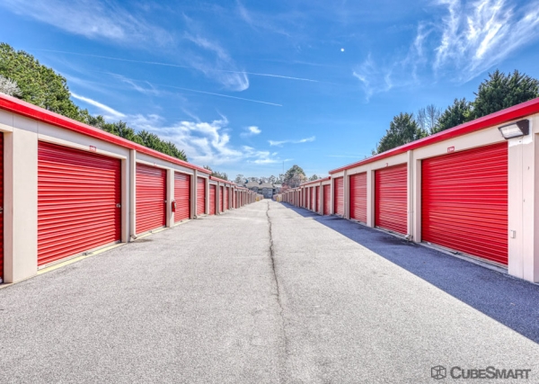 Facility photo: //images.sparefoot.com/medium/15275869f5b1389f6bf.jpg