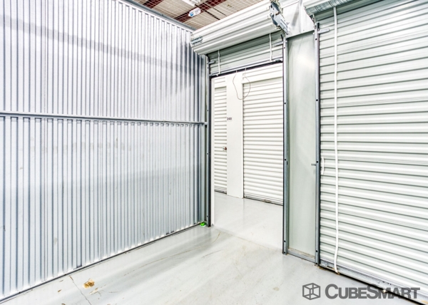 Storage Units at CubeSmart Self Storage - Houston - 11616 Beamer Road - 11616 Beamer Road