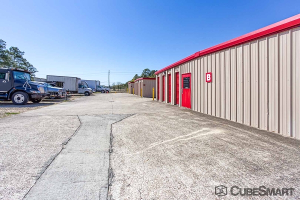 Storage Units at CubeSmart Self Storage - Humble - 7900 Farm To Market 1960 - 7900 FM 1960 West