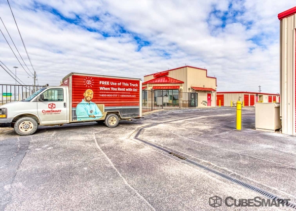 Storage Units at CubeSmart Self Storage - Houston - 12955 South Fwy - 12955 South Fwy
