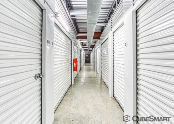 Storage Units at CubeSmart Self Storage - Houston - 12955 South Fwy - 12955 South Fwy