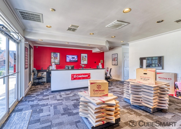 Storage Units at CubeSmart Self Storage - Houston - 6300 Washington Ave - 6300 Washington Ave