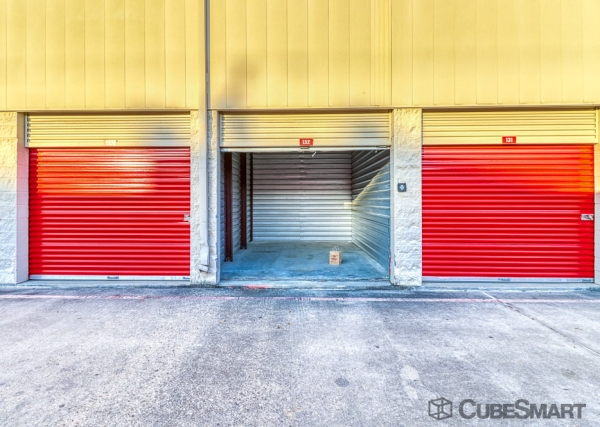 Storage Units at CubeSmart Self Storage - Houston - 6300 Washington Ave - 6300 Washington Ave