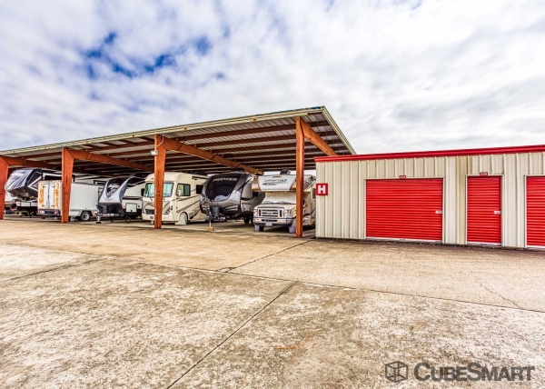 Facility photo: //images.sparefoot.com/medium/152770686f908437ed4.jpg