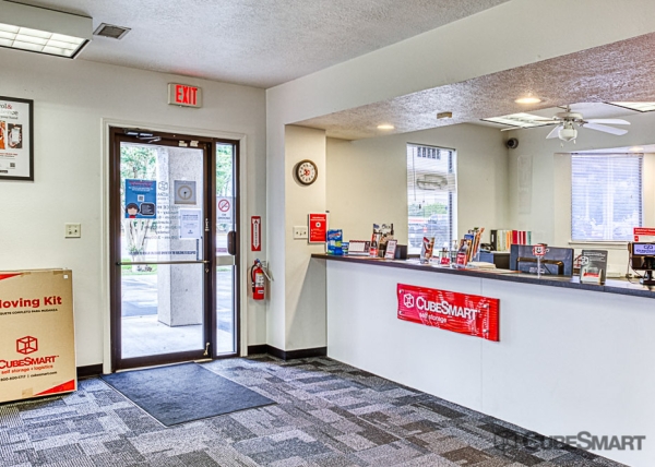 Storage Units at CubeSmart Self Storage - Pearland - 10401 Broadway Street - 10401 Broadway Street