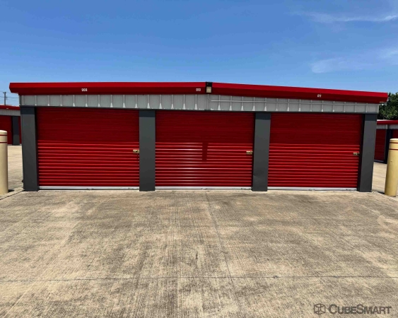 Storage Units at CubeSmart Self Storage - Hutto - 110 South Fm 1660 - 110 SOUTH FM 1660