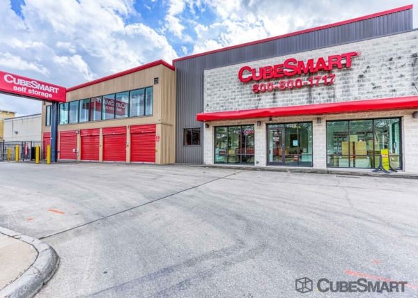 Storage Units at CubeSmart Self Storage - Houston - 11325 Westpark Drive - 11325 Westpark Drive