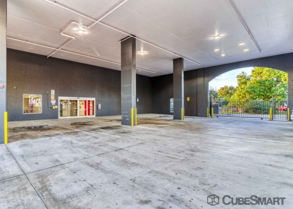 Storage Units at CubeSmart Self Storage - Fort Lauderdale - 901 Northwest 1st Street - 901 Northwest 1st Street