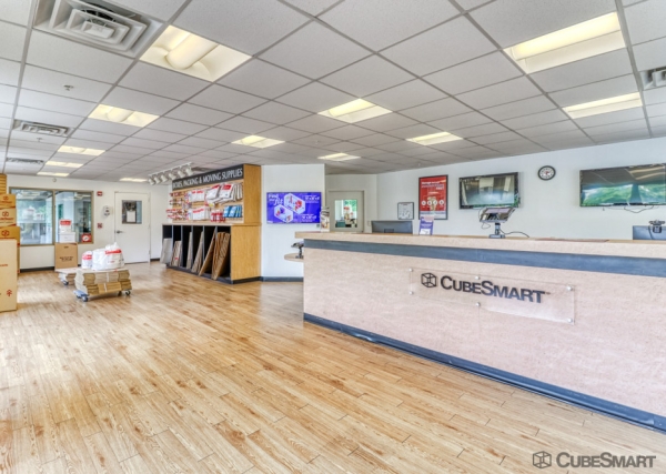 Storage Units at CubeSmart Self Storage - Temple Hills - 5335 Beech Road