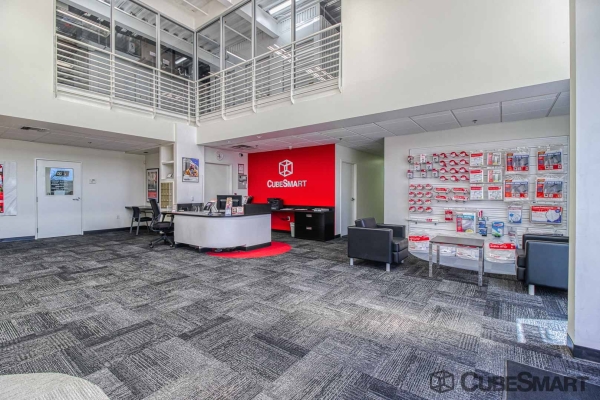 Facility photo: //images.sparefoot.com/medium/15392369030528a0dde.jpg