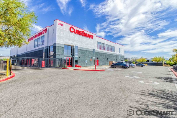 Facility photo: //images.sparefoot.com/medium/15392369898bd1cbd8b.jpg