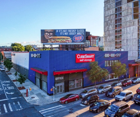 Facility photo: //images.sparefoot.com/medium/15430969dcaeb814280.jpg