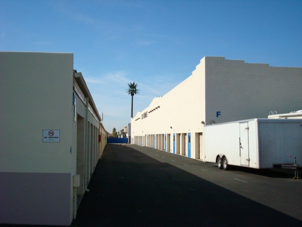 Facility photo: //images.sparefoot.com/medium/15466358adf2ae9e320.jpg