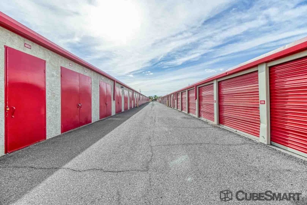 Storage Units at CubeSmart Self Storage - Surprise - 15821 North Dysart Road - 15821 North Dysart Road