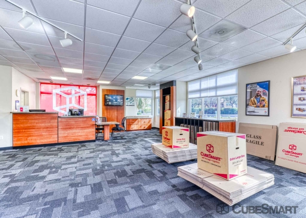 Storage Units at CubeSmart Self Storage - Fort Myers - 11200 Gladiolus Drive - 11200 Gladiolus Drive