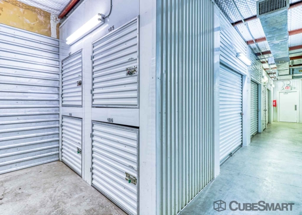 Facility photo: //images.sparefoot.com/medium/1556116979d6a28b4ed.jpg