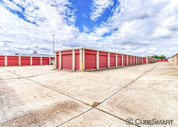 Facility photo: //images.sparefoot.com/medium/15561169de0c88ed464.jpg