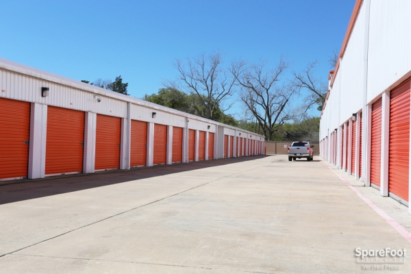 Storage Units at Right Move Storage - Aldine - 21667 Aldine Westfield Road