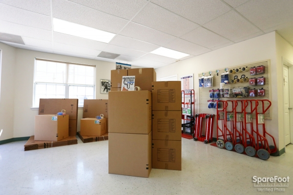 Storage Units at Right Move Storage - Aldine - 21667 Aldine Westfield Road