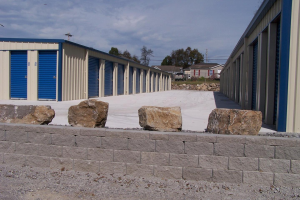 Facility photo: //images.sparefoot.com/medium/1560316a1ce58cdcd98.png