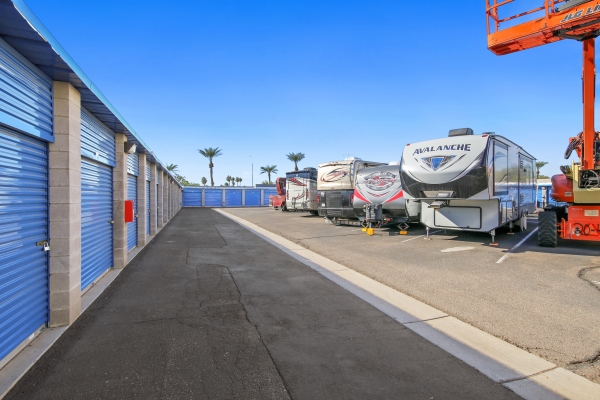 Storage Units at US Storage Centers - Glendale - 5801 West San Miguel Avenue - 5801 West San Miguel Avenue