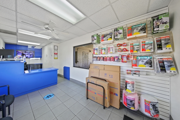 Storage Units at US Storage Centers - Glendale - 5801 West San Miguel Avenue - 5801 West San Miguel Avenue