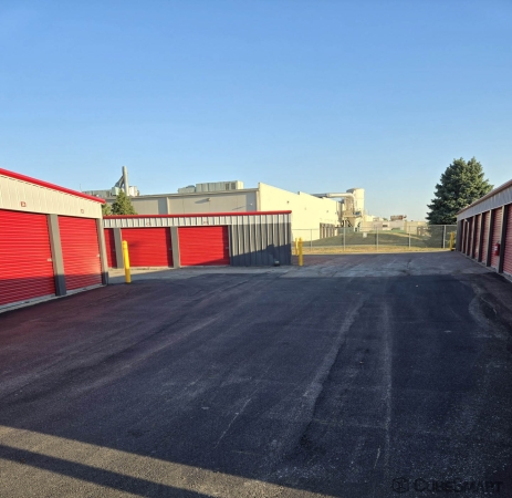 Facility photo: //images.sparefoot.com/medium/156300691ef0481e1c5.jpg