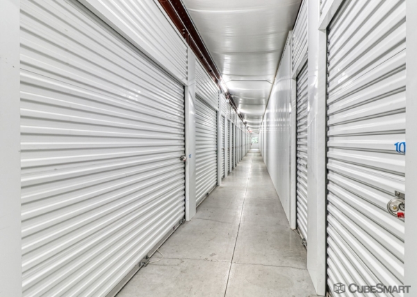 Facility photo: //images.sparefoot.com/medium/15631368e7856183959.jpg