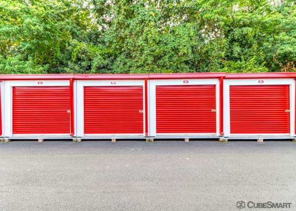 Facility photo: //images.sparefoot.com/medium/156313691ef3f52b82f.jpg