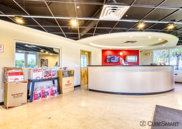 Storage Units at CubeSmart Self Storage - Cape Coral - 2607 Southwest Pine Island Road - 2607 Southwest Pine Island Road