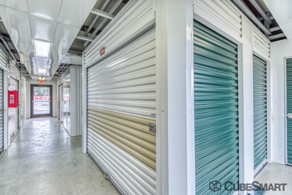 Storage Units at CubeSmart Self Storage - Orlando - 5301 N Pine Hills Rd - 5301 N Pine Hills Rd