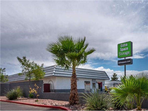 Storage Units at Extra Space Storage - 1058 - Las Vegas - N Lamont St - 3450 North Lamont Street