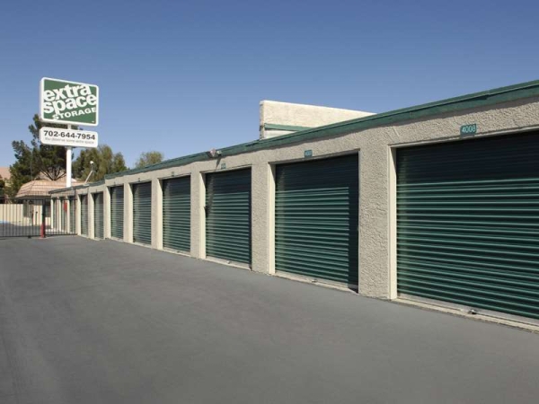 Storage Units at Extra Space Storage - 1058 - Las Vegas - N Lamont St - 3450 North Lamont Street