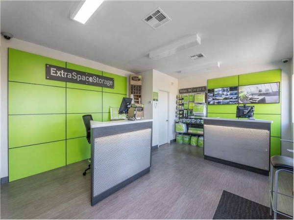 Facility photo: //images.sparefoot.com/medium/1567416994333e5bdb0.jpg