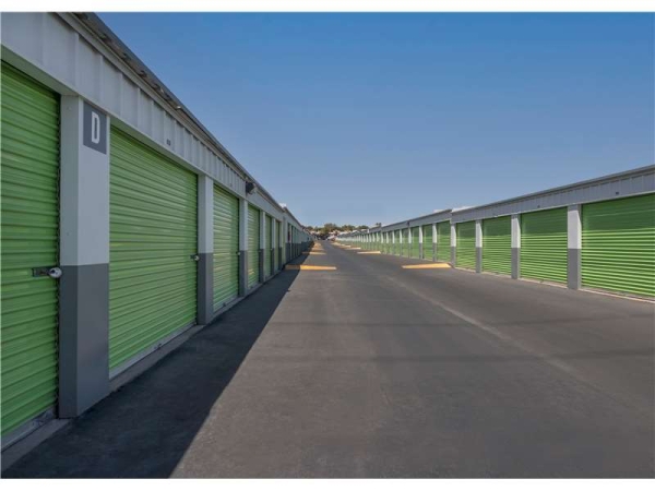 Storage Units at Extra Space Storage - 0830 - Henderson - Stephanie Pl - 1051 Stephanie Place