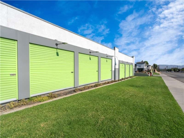 Facility photo: //images.sparefoot.com/medium/156765699432eb94e96.jpg