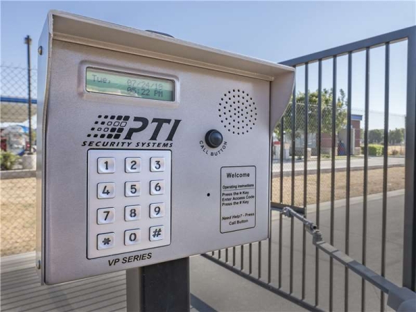 Facility photo: //images.sparefoot.com/medium/1567686994338659e2f.jpg