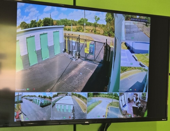 Storage Units at Extra Space Storage - 8254 - Land O Lakes - Lake Patience Rd - 21338 Lake Patience Road