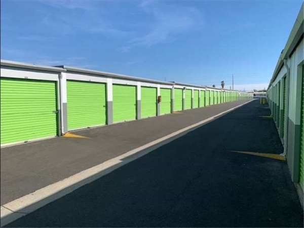 Facility photo: //images.sparefoot.com/medium/1567866994343b51056.jpg