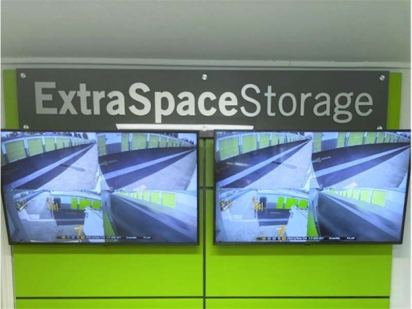 Facility photo: //images.sparefoot.com/medium/1567866994343d8ffbe.jpg