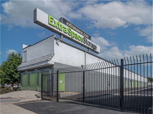 Facility photo: //images.sparefoot.com/medium/156837699433d614104.jpg