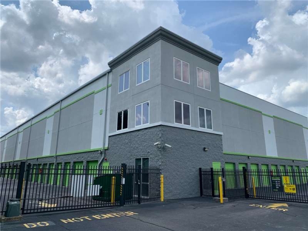 Storage Units at Extra Space Storage - 1574 - Virginia Beach - Kempsville Rd - 1425 Kempsville Road