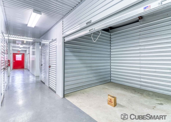 Storage Units at CubeSmart Self Storage - Fort Worth - 3969 Boat Club Rd - 3969 Boat Club Rd