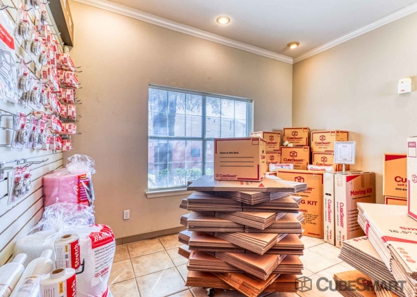 Storage Units at CubeSmart Self Storage - Fort Worth - 3969 Boat Club Rd - 3969 Boat Club Rd