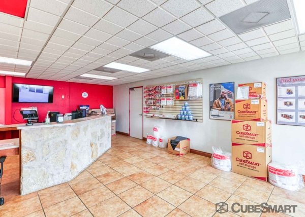 Storage Units at CubeSmart Self Storage - New Braunfels - 1150 Texas 337 Loop