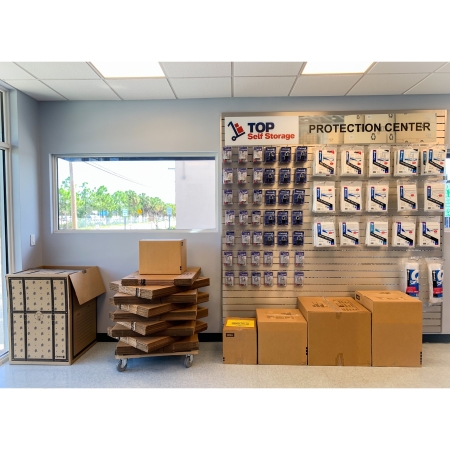 Facility photo: //images.sparefoot.com/medium/157353637a6e037a155.jpeg