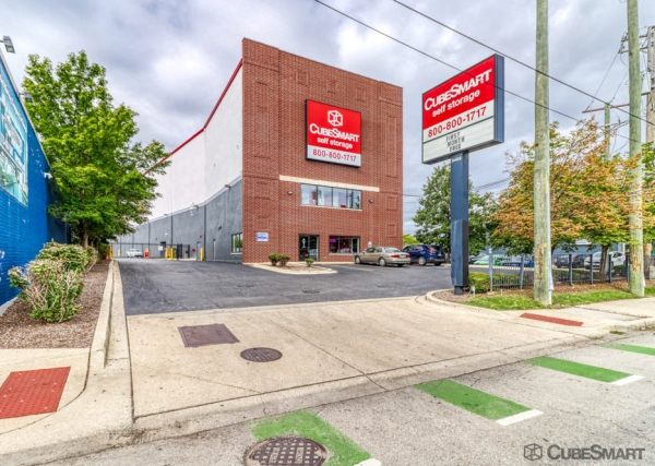 Facility photo: //images.sparefoot.com/medium/15780568ca656aa9897.jpg