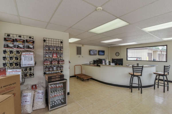 Storage Units at Lakewood Mini Storage - 12126 Louetta Road