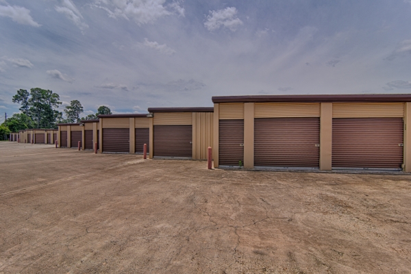 Storage Units at Lakewood Mini Storage - 12126 Louetta Road